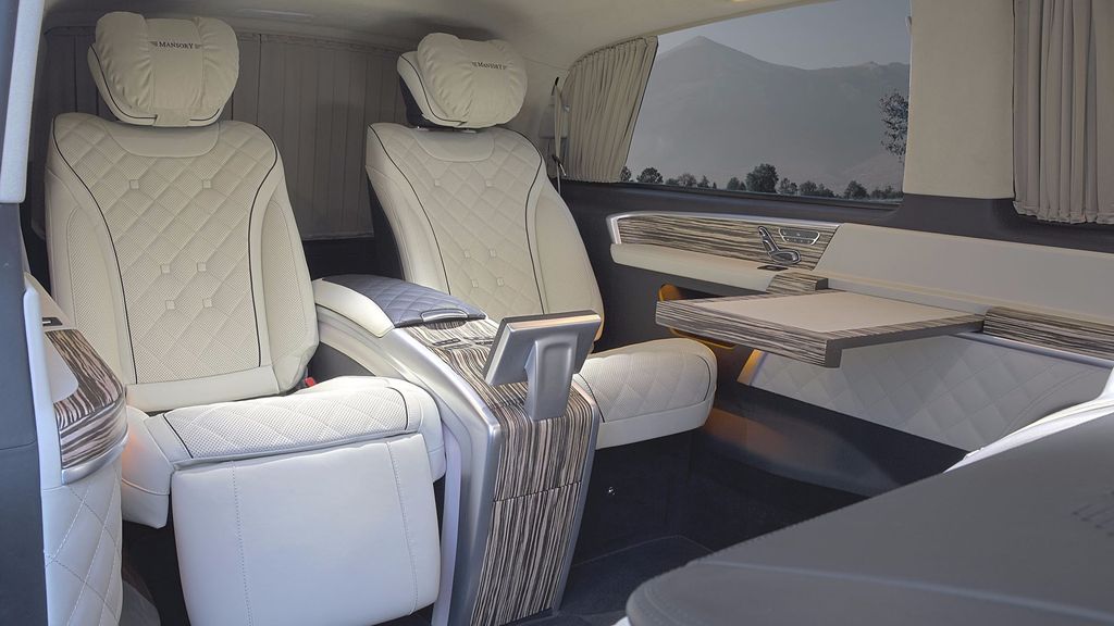 Mansory Mercedes V-Class – xe lounge hạng nhất cho các sếp bận rộn