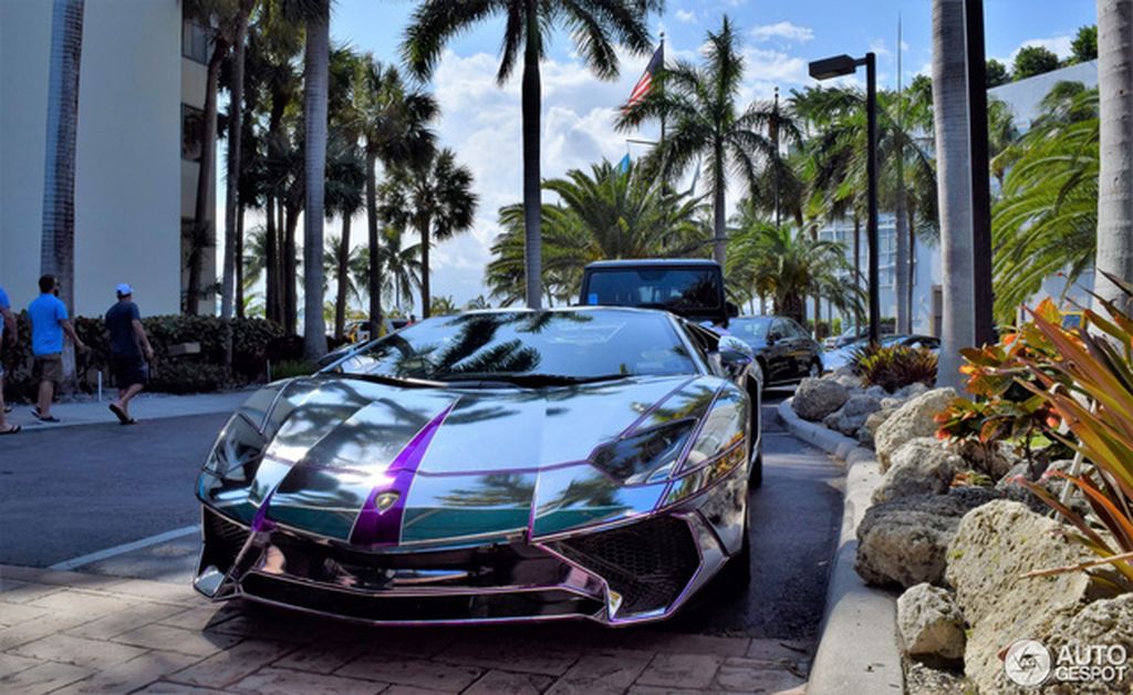 Mãn nhãn với Lamborghini Aventador SV màu bạc của dân chơi Mỹ