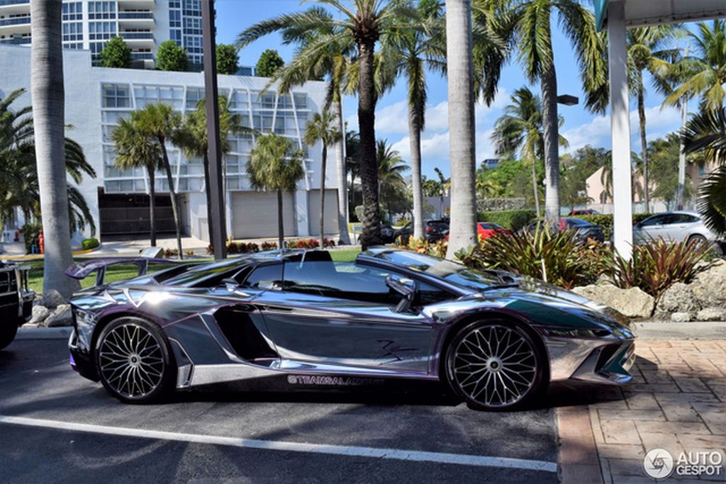 Mãn nhãn với Lamborghini Aventador SV màu bạc của dân chơi Mỹ