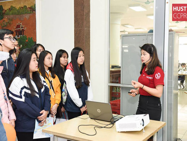 ĐH Bách khoa Hà Nội mời học sinh THPT trải nghiệm 1 ngày làm sinh viên