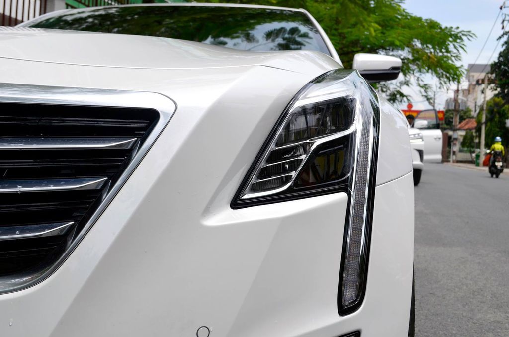 Xe sang “Mỹ” Cadillac CT6 2016 rao bán hơn 4.6 tỷ đồng tại Việt Nam