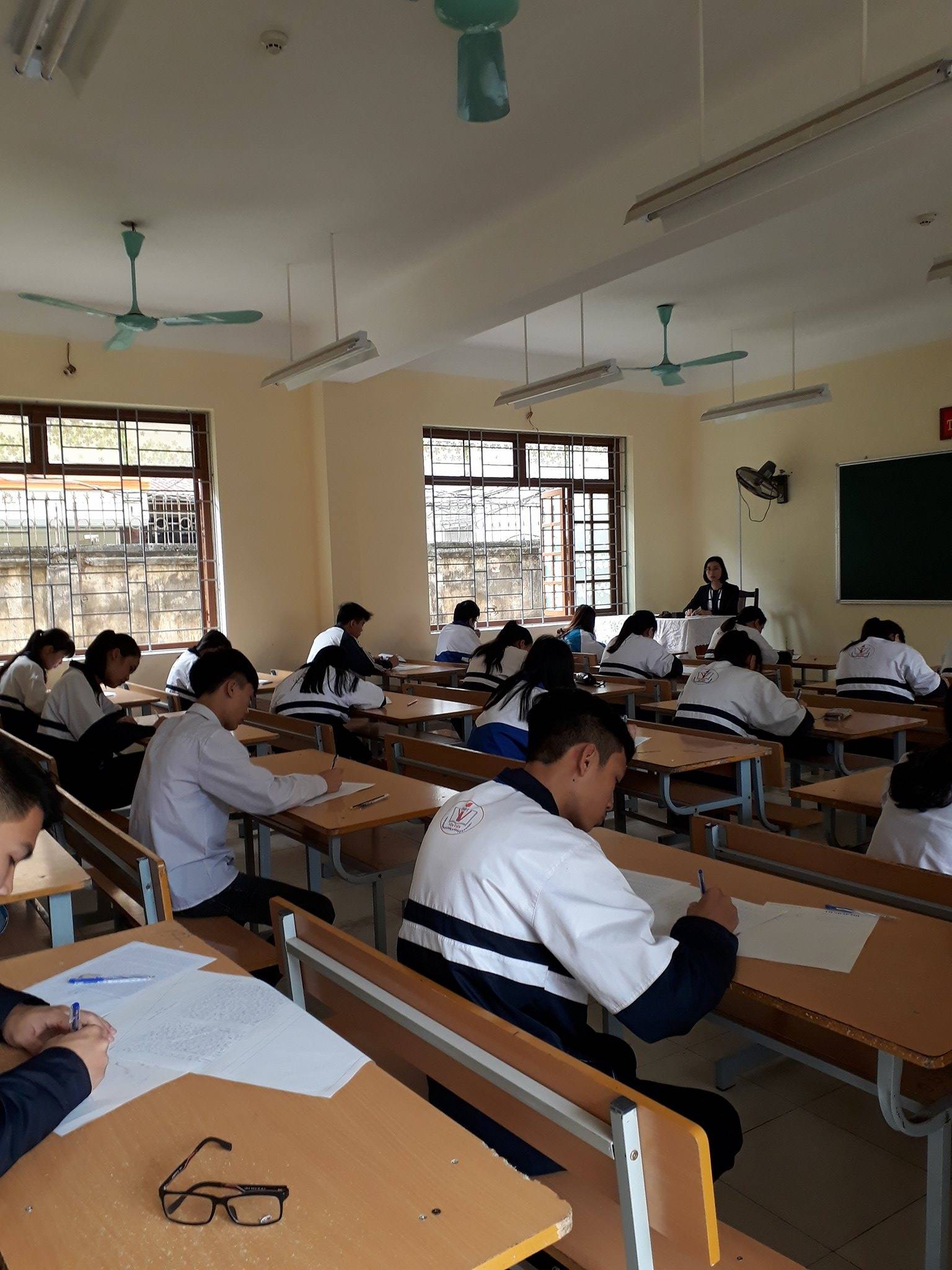 Hơn 62 nghìn học sinh lớp 12 của Hà Nội bước vào kì thi khảo sát