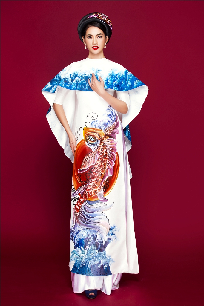 Anh Thư chuyển tải trọn vẹn hình ảnh đại dương trên áo dài