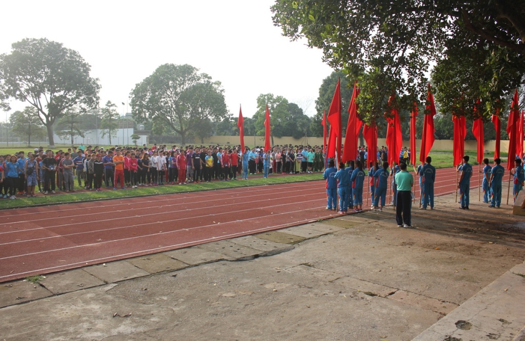 Thầy và trò trường Đại học Sư phạm TDTT Hà Nội sôi nổi chạy Olympic vì sức khỏe toàn dân