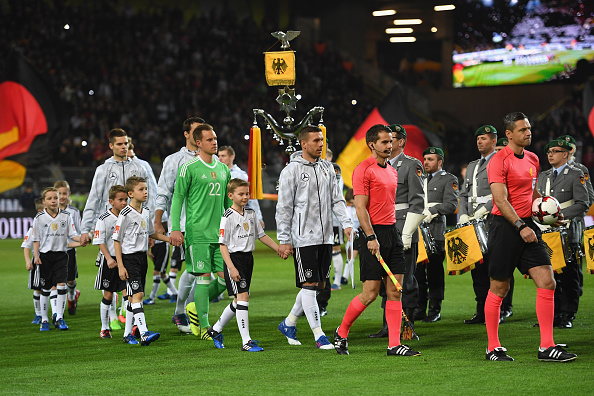 Podolski lập siêu phẩm trong ngày chia tay ĐT Đức