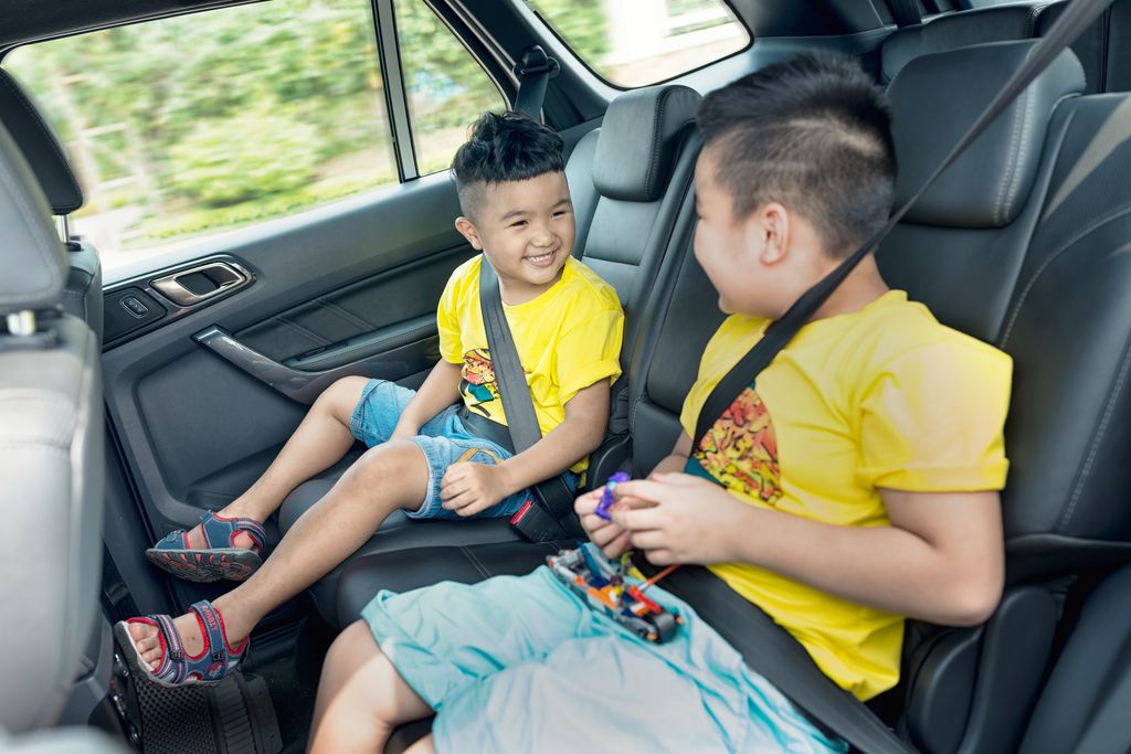 Bí quyết du lịch an toàn khi có trẻ nhỏ trên xe