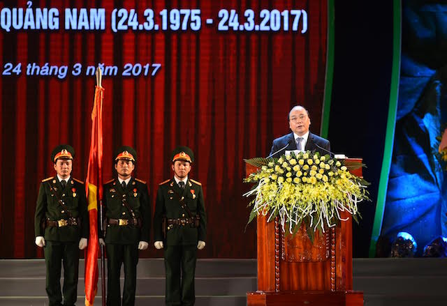 Thủ tướng Nguyễn Xuân Phúc dự Lễ kỷ niệm 20 năm tái lập và 42 năm Ngày giải phóng tỉnh Quảng Nam