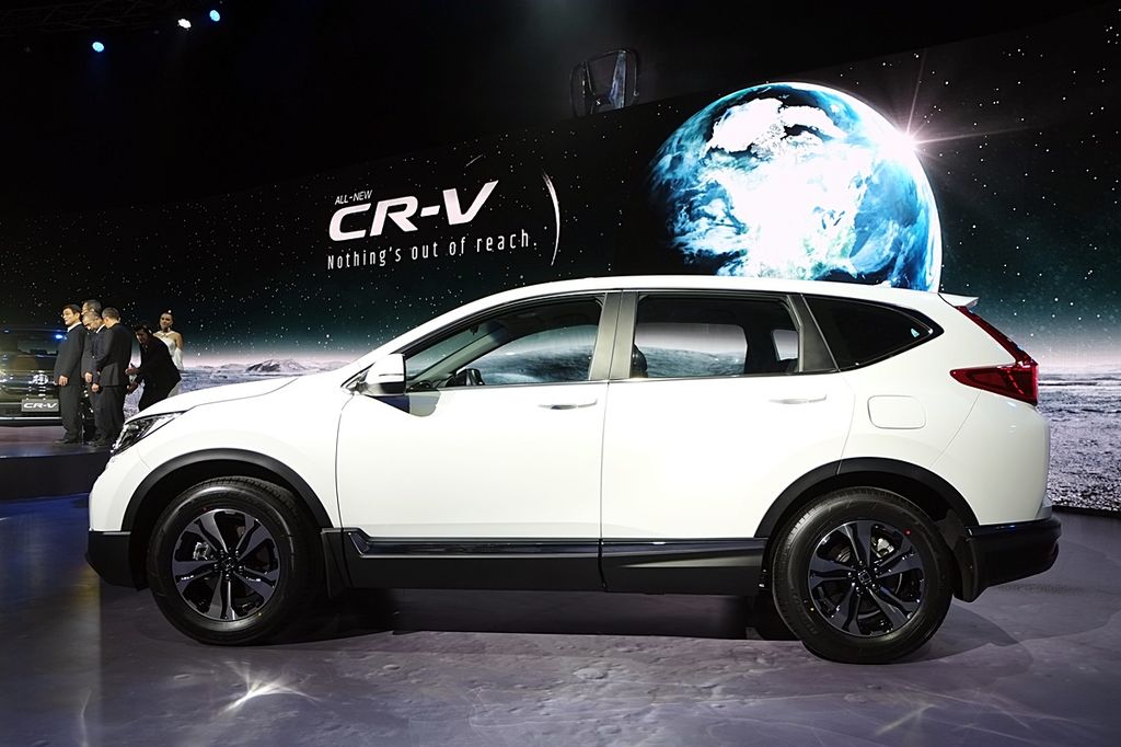 Honda CR-V 2017 chính thức ra mắt Thái Lan, giá từ 1,399 triệu Bath
