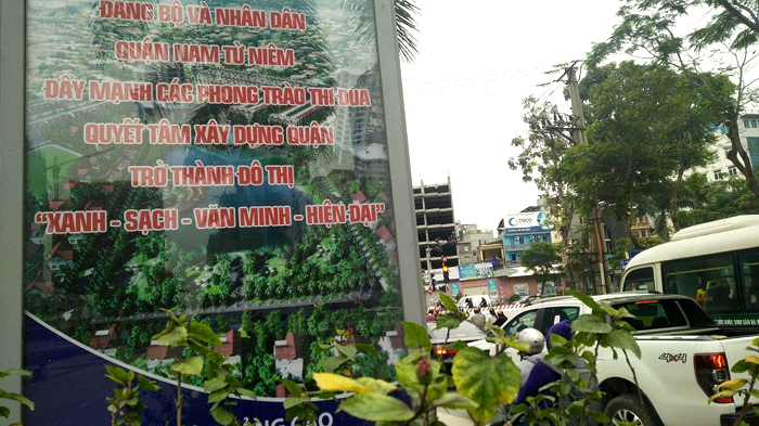 Quận Nam Từ Liêm, Hà Nội: Hàng loạt khẩu hiệu sai lỗi chính tả do lỗi in ấn
