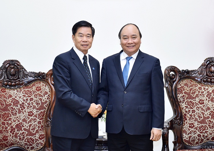 Thủ tướng Nguyễn Xuân Phúc tiếp Đô trưởng Thủ đô Vientiane
