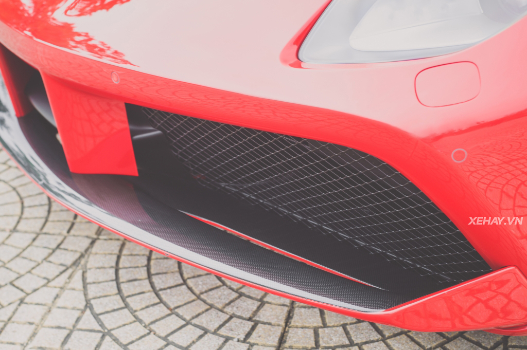 [ĐÁNH GIÁ XE] Ferrari 488 Spider - Bốn bánh xe và một bầu trời rộng mở