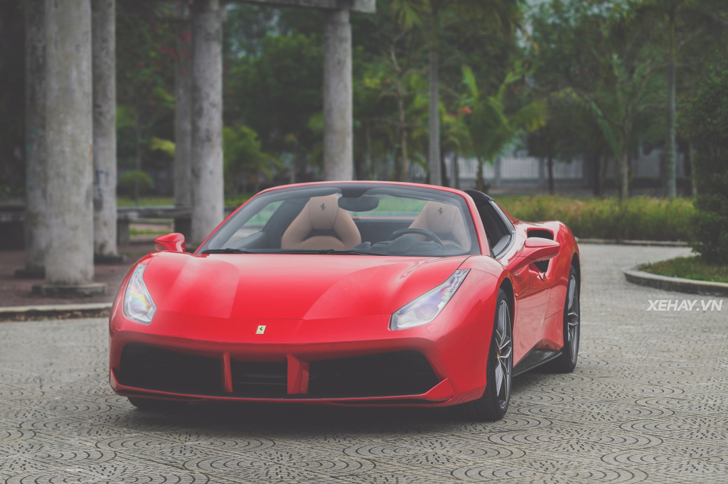 [ĐÁNH GIÁ XE] Ferrari 488 Spider - Bốn bánh xe và một bầu trời rộng mở