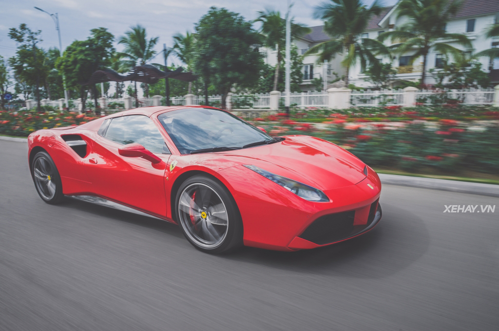 [ĐÁNH GIÁ XE] Ferrari 488 Spider - Bốn bánh xe và một bầu trời rộng mở