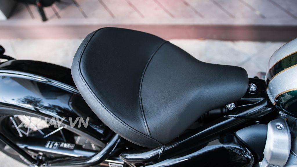 Cận cảnh “hàng hot” Triumph Bonneville Bobber 2017 tại Việt Nam