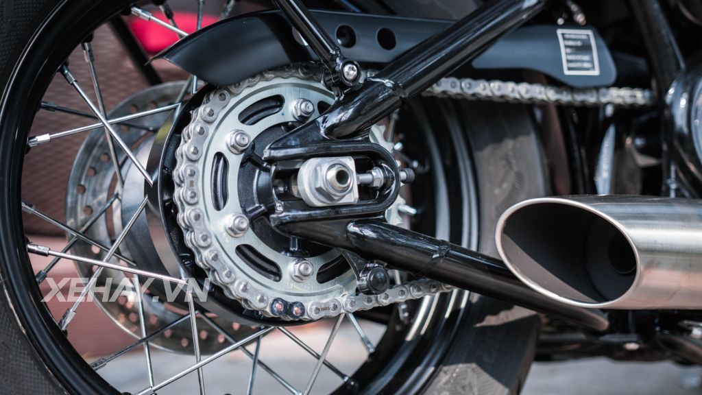 Cận cảnh “hàng hot” Triumph Bonneville Bobber 2017 tại Việt Nam