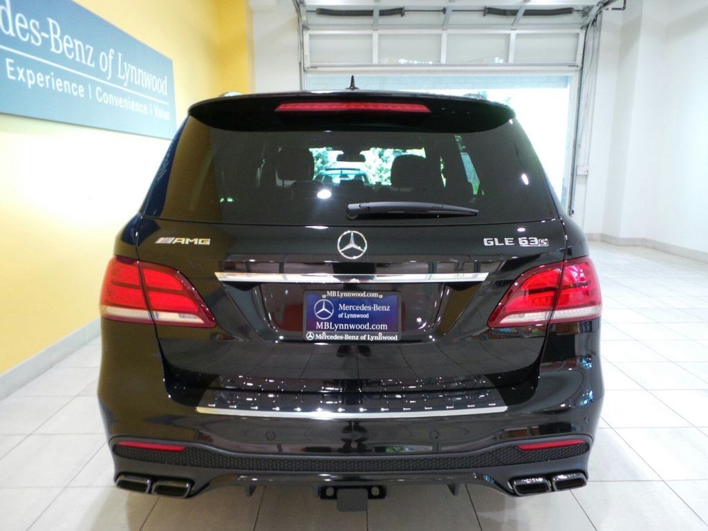 [ĐÁNH GIÁ XE] Đánh giá toàn diện Mercedes-Benz GLE-Class 2017 - đối thủ của BMW X5