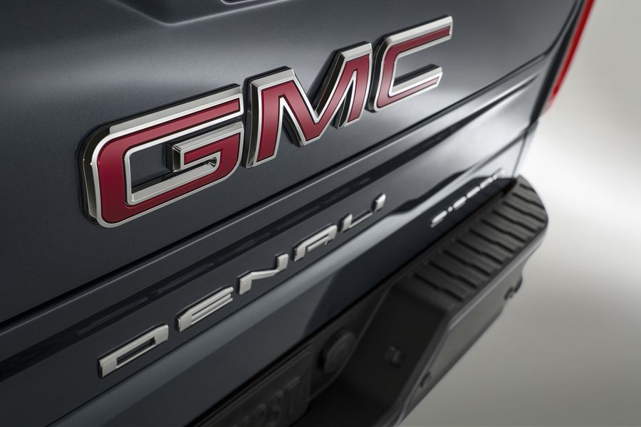 Bán tải GMC Sierra 2019 ra mắt, sẵn sàng đấu với Ford F-150