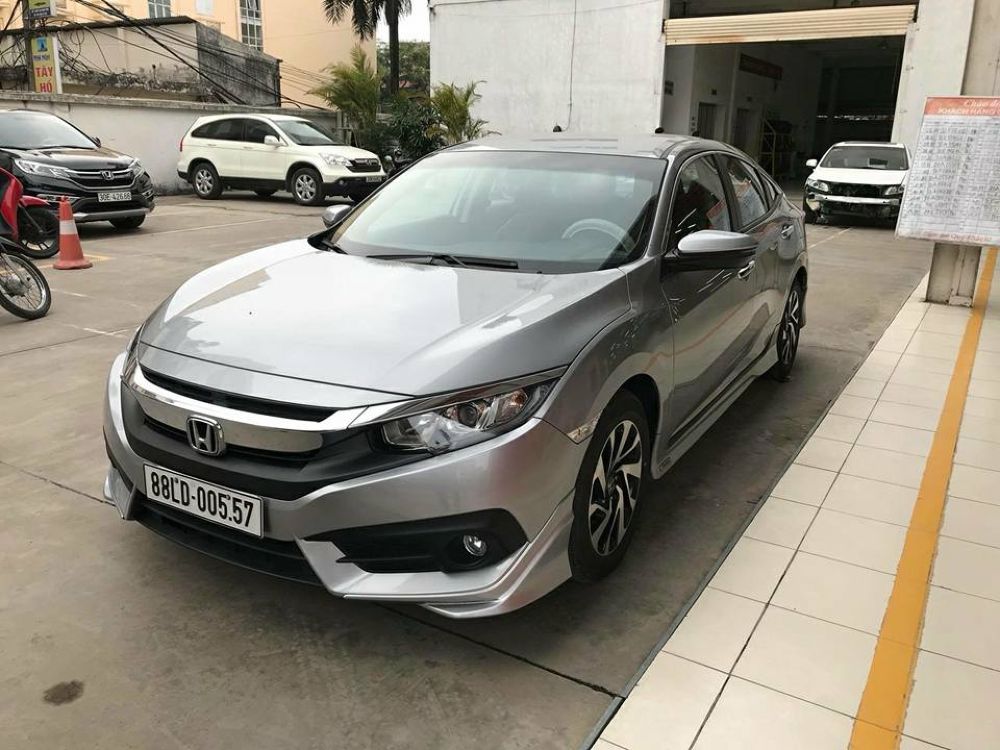 Honda Civic 2018 bản 1.8E và 1.5G về đến đại lý, giá từ 758 triệu đồng