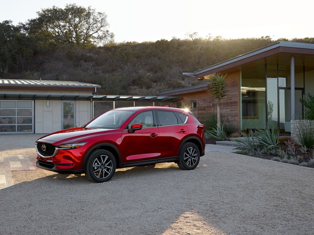 Đi tìm chủ nhân giải thưởng World Car of the Year 2018 - Xe Thế giới của năm 2018