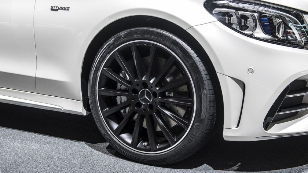 Mercedes-AMG C43 2019 sedan được hãng xe Đức trình làng tại triển lãm Geneva 2018