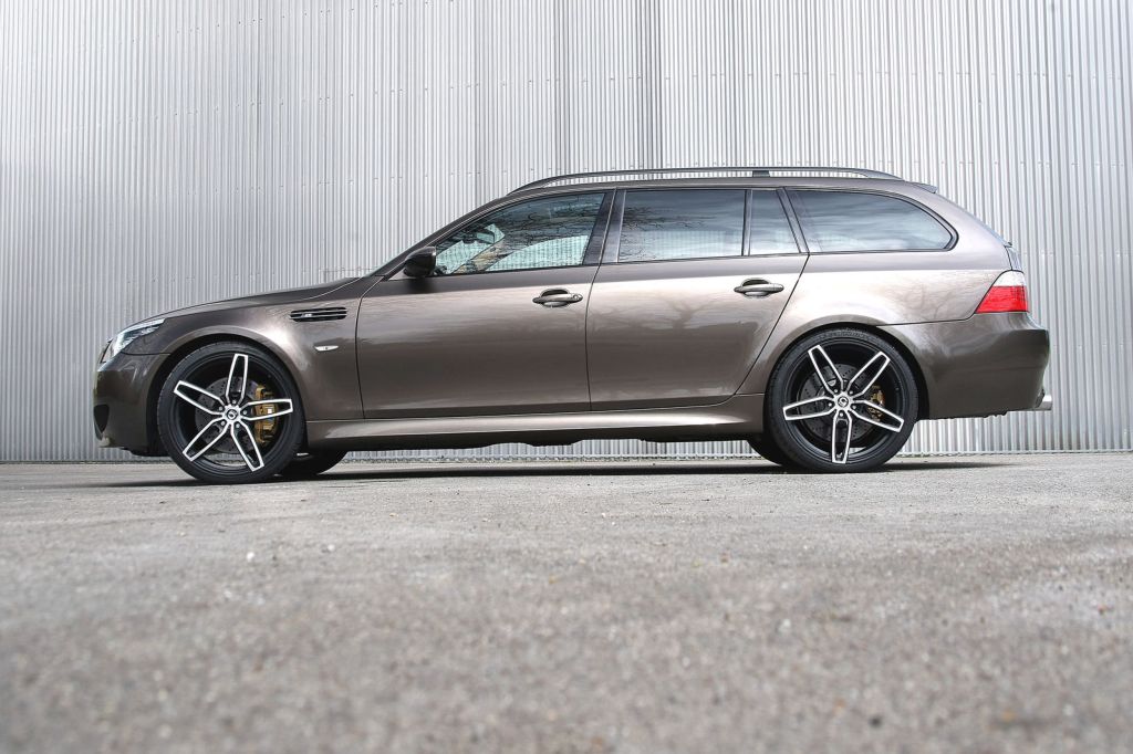 G-Power tăng sức mạnh cho BMW M5 lên 690 mã lực