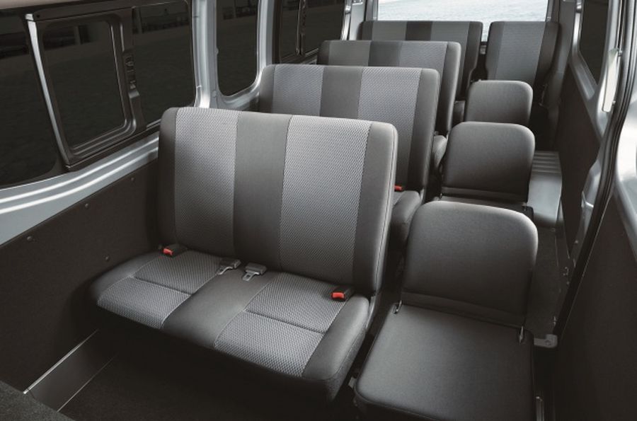 Nissan NV350 Urvan cải tiến mới nhất vừa được ra mắt khách hàng Malaysia