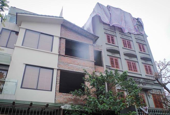 Cưỡng chế xây dựng sai phép tại biệt thự gia đình ông Nguyễn Thanh Hóa
