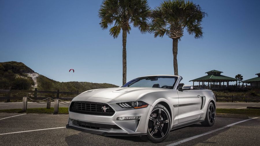 Ford giới thiệu phiên bản mui trần Mustang California Special