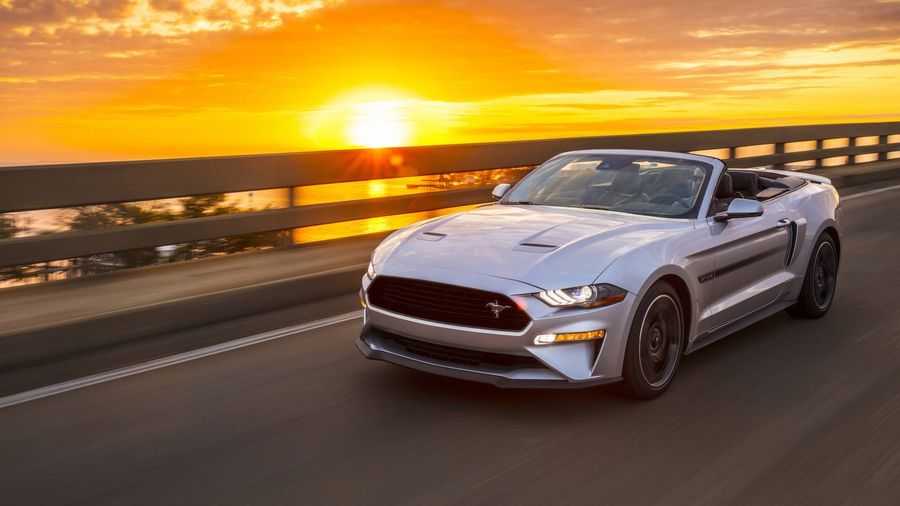 Ford giới thiệu phiên bản mui trần Mustang California Special