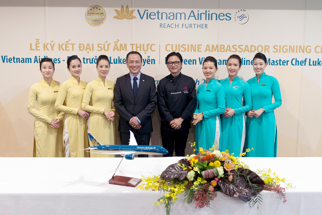 Vietnam Airlines công bố Đại sứ Ẩm thực Toàn cầu Luke Nguyễn, cùng tạo bước tiến nâng tầm ẩm thực Việt