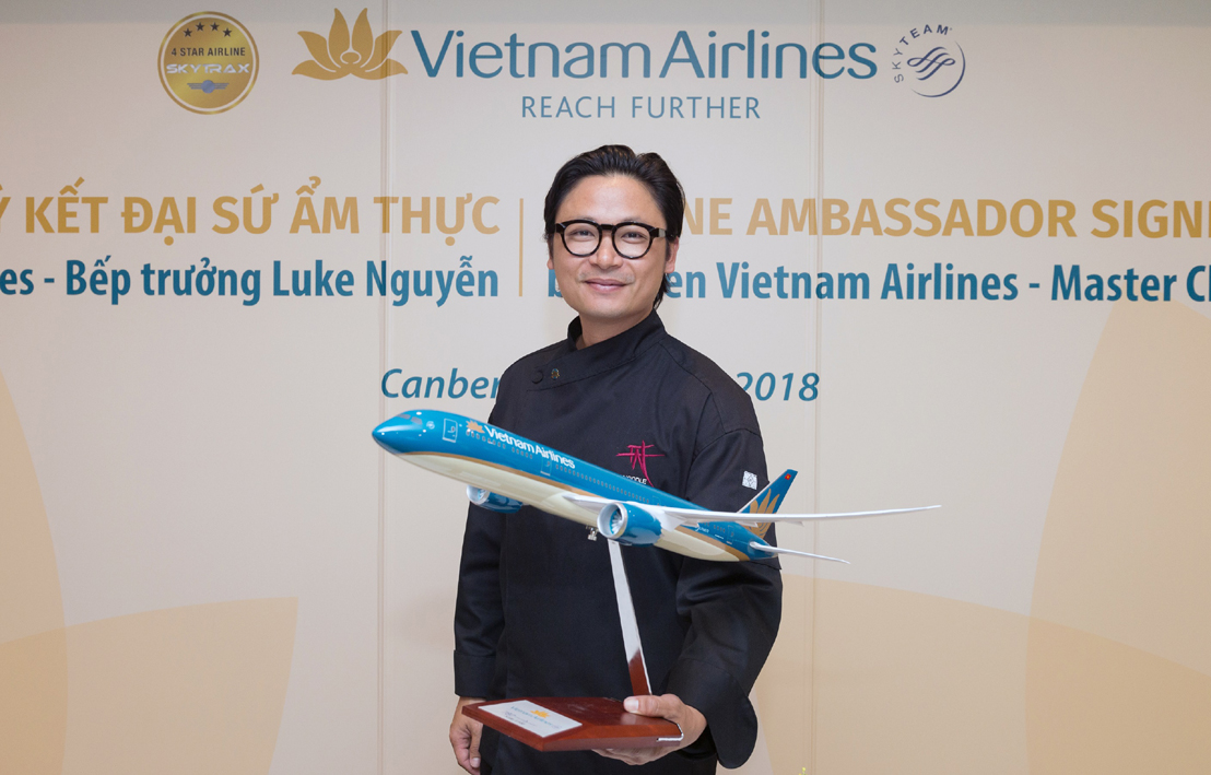 Vietnam Airlines công bố Đại sứ Ẩm thực Toàn cầu Luke Nguyễn, cùng tạo bước tiến nâng tầm ẩm thực Việt