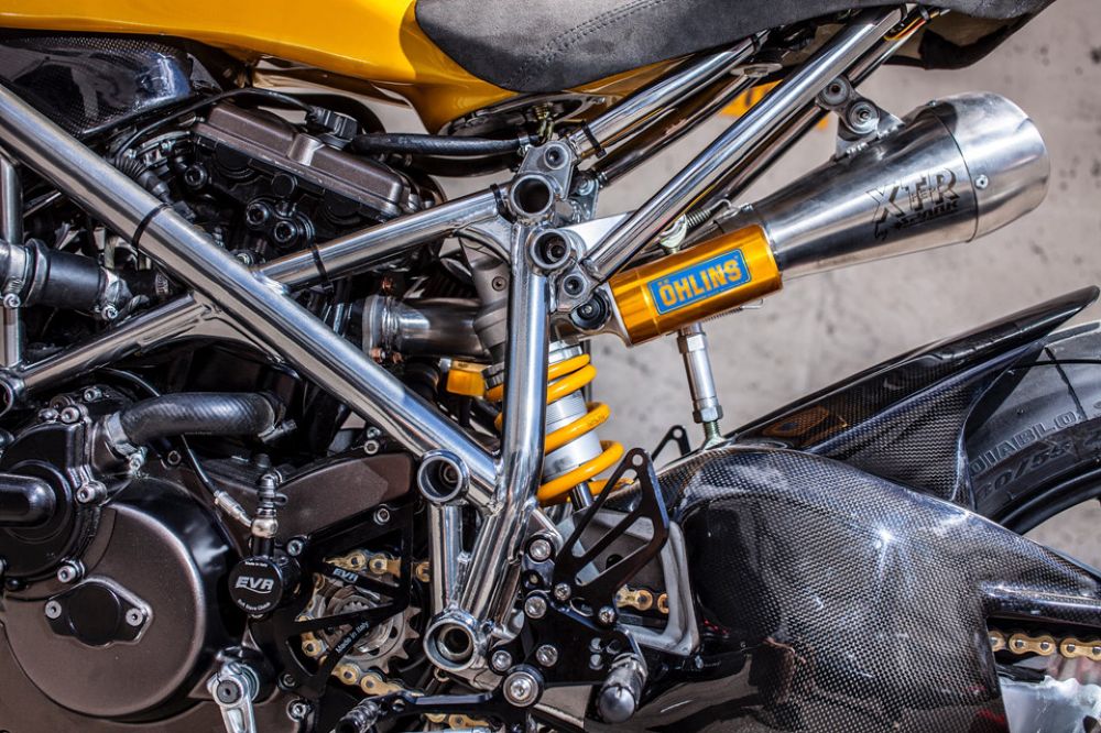 Ấn tượng với Ducati 848 độ phong cách Street Fighter