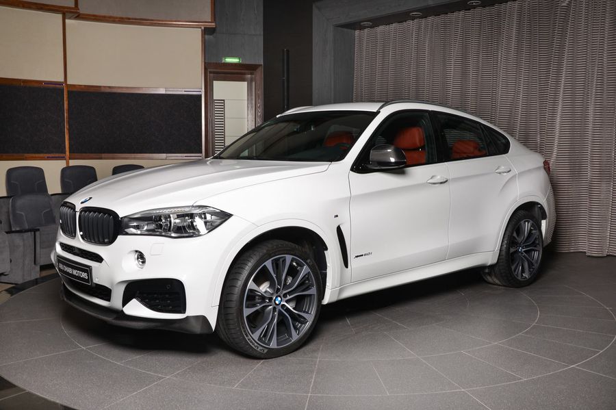 Ngắm BMW X6 trắng cuốn hút với bộ kit M Performance và ống xả tùy chỉnh