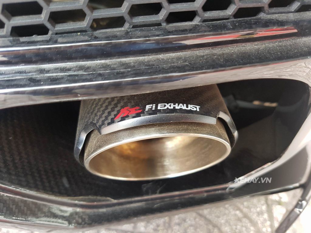 Gặp McLaren 570S độ Vorsteiner độc nhất Việt Nam nằm 