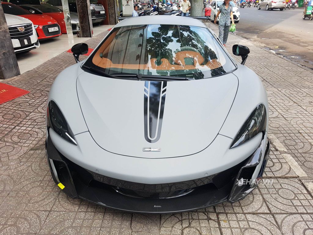 Gặp McLaren 570S độ Vorsteiner độc nhất Việt Nam nằm 