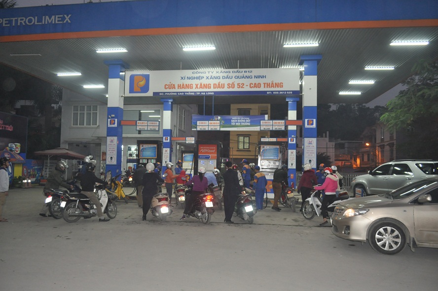 Xăng dầu B12: Tiên phong chuyển đổi và cung ứng xăng E5 RON 92