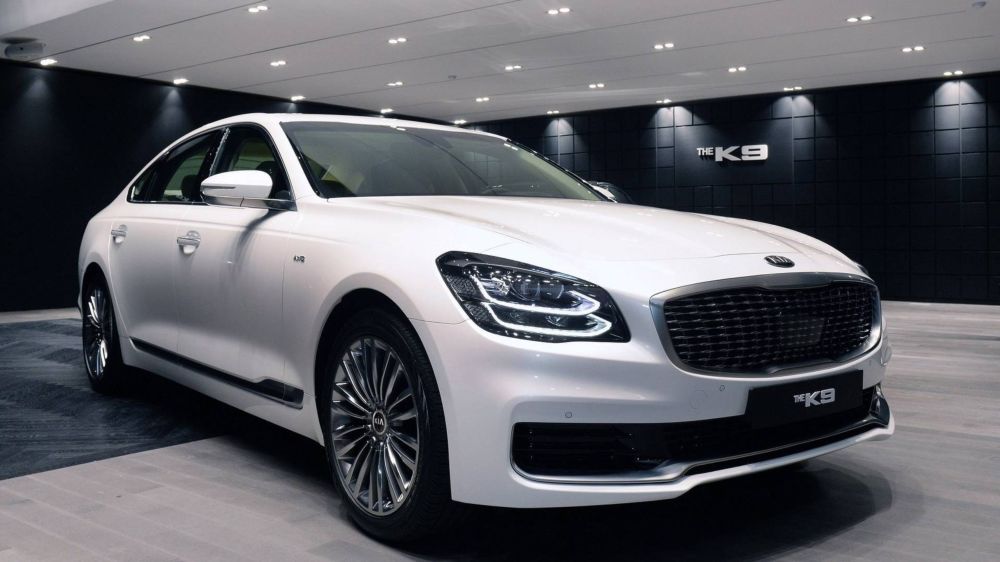 Sedan hạng sang Kia K9 mới trình làng - sẵn sàng thách thức xe Đức