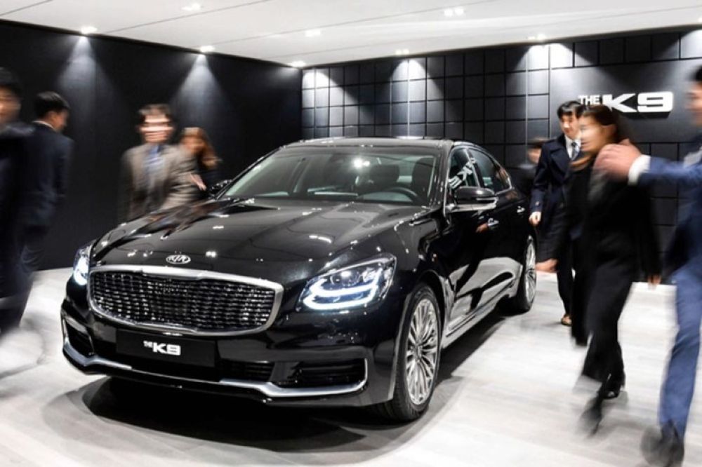 Sedan hạng sang Kia K9 mới trình làng - sẵn sàng thách thức xe Đức