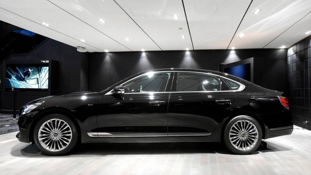Sedan hạng sang Kia K9 mới trình làng - sẵn sàng thách thức xe Đức