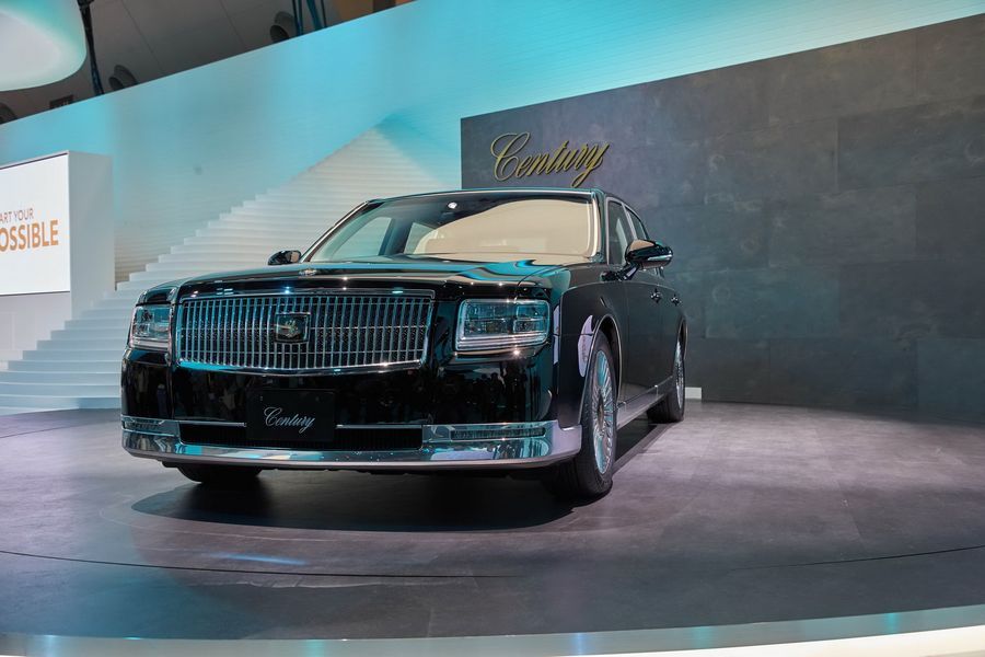 Toyota Century 2018 - biểu tượng xe sang hàng đầu tại Nhật Bản