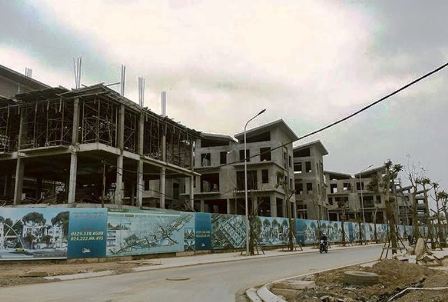 Quận Long Biên “bất lực” với 26 căn biệt thự xây dựng không phép?