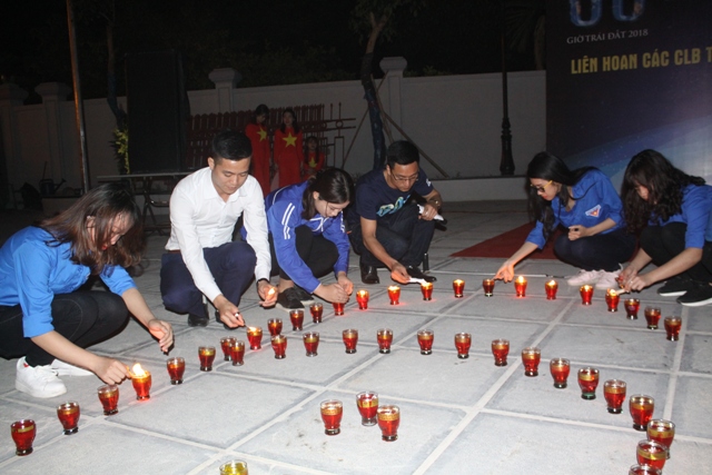 Thanh niên quận Cầu Giấy hưởng ứng Giờ trái đất 2018