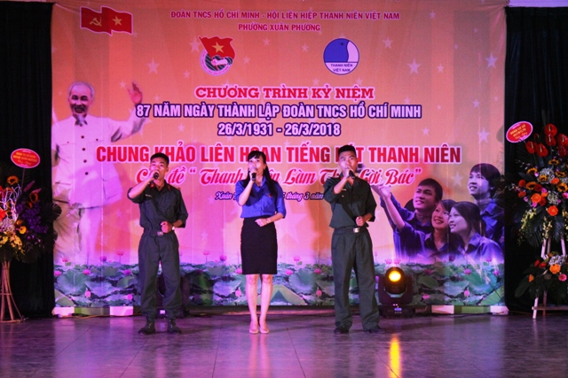 Tuổi trẻ phường Xuân Phương hát mừng sinh nhật Đoàn