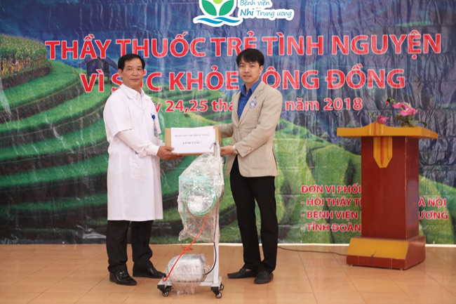 Hành trình tình nguyện về với đồng bào dân tộc vùng cao