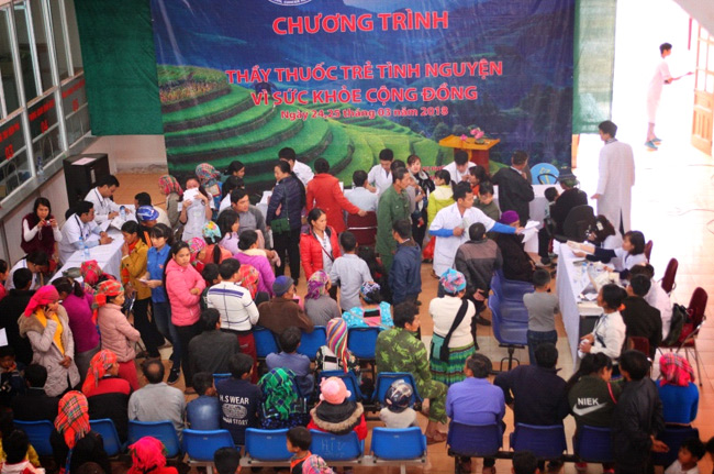 Hành trình tình nguyện về với đồng bào dân tộc vùng cao