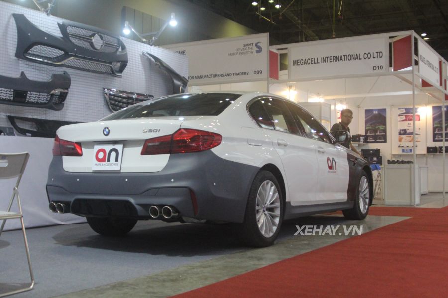BMW 5-Series 2019 khoác bodykit của M5 ra mắt khách hàng Việt