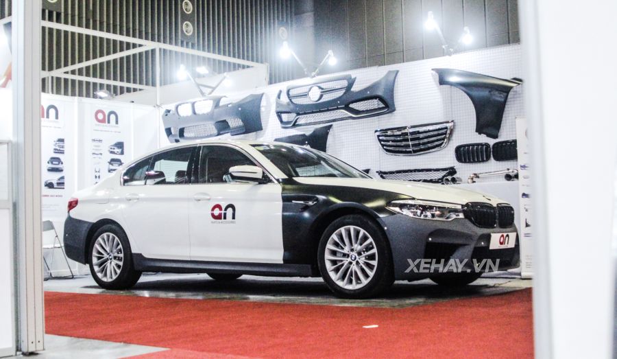 BMW 5-Series 2019 khoác bodykit của M5 ra mắt khách hàng Việt