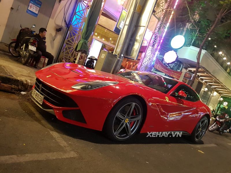 Sài Gòn: Hàng hiếm Ferrari F12 Berlinetta 