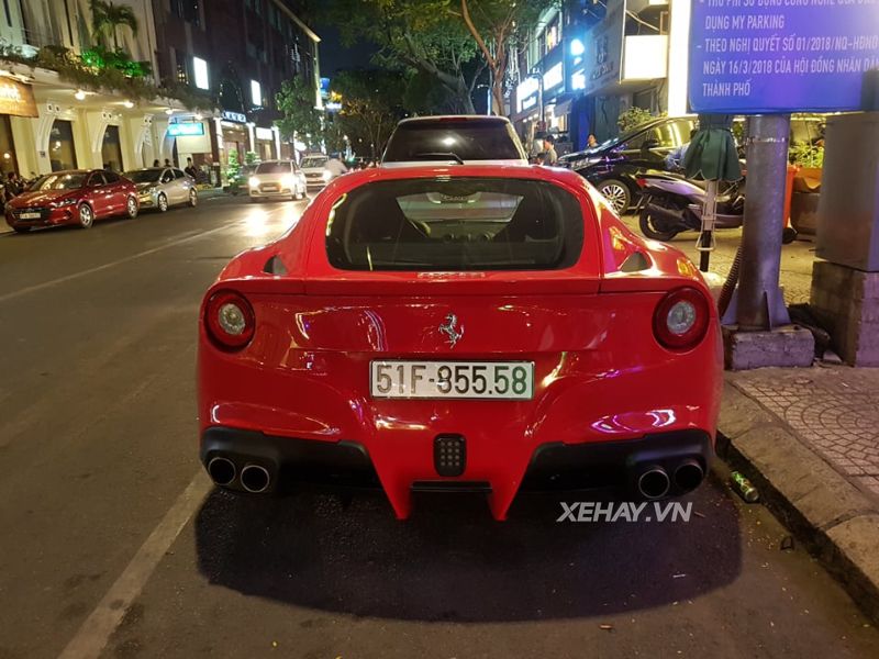 Sài Gòn: Hàng hiếm Ferrari F12 Berlinetta 