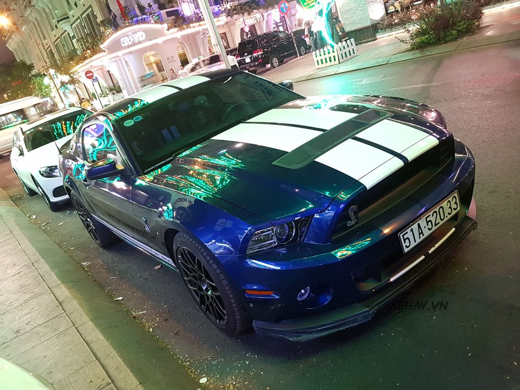 TP.HCM: Bắt gặp Ford Mustang Shelby GT500 2013 độc nhất Việt Nam dạo phố đêm